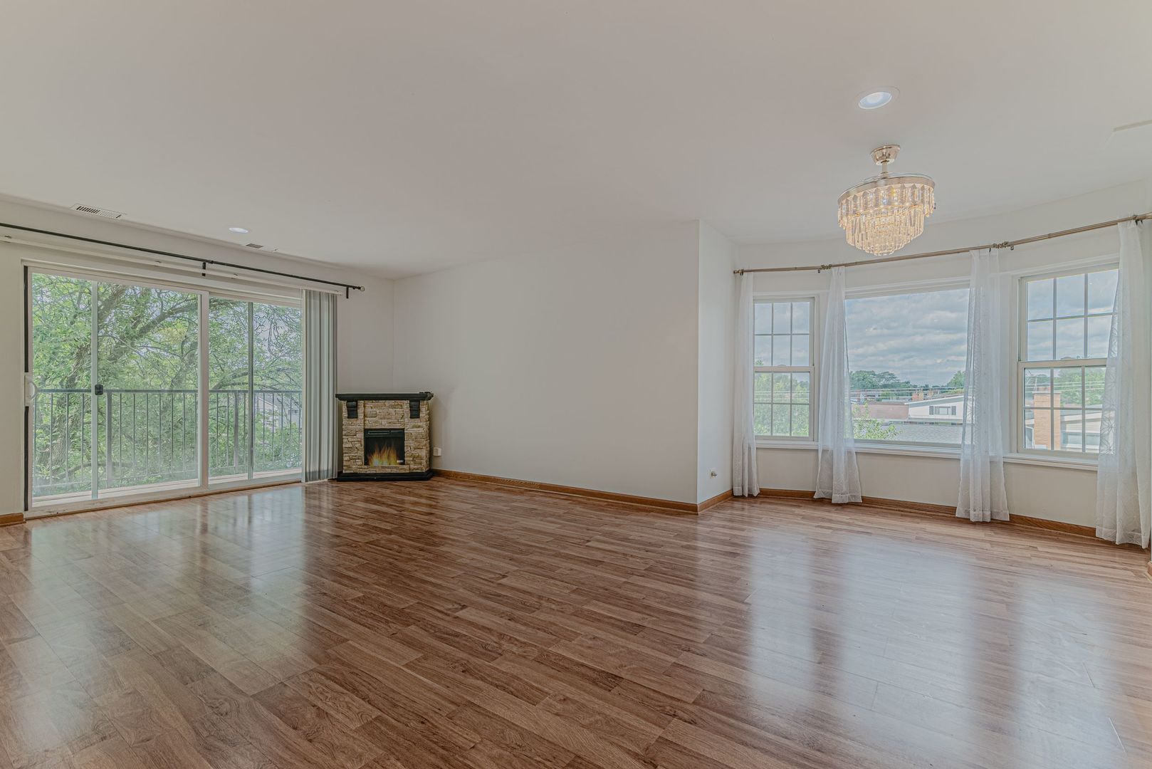 8630 Waukegan Road 316