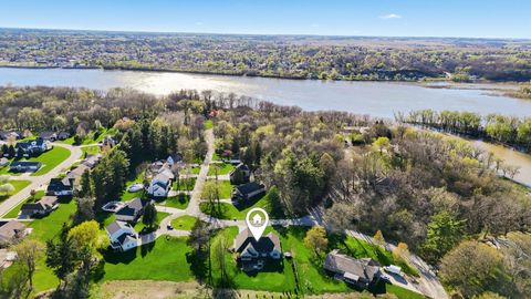 Tiny photo for 918 Melody Hills Drive, Fulton, IL 61252 (MLS # 12656169)