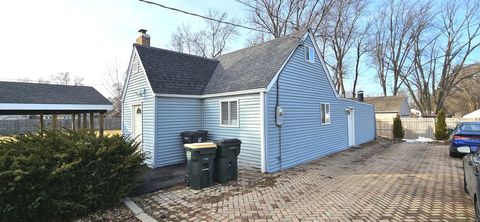 Tiny photo for 36107 N Green Bay Road, Waukegan, IL 60087 (MLS # 12568037)