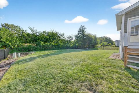 Tiny photo for 3591 Doral Drive, Elgin, IL 60124 (MLS # 12469945)