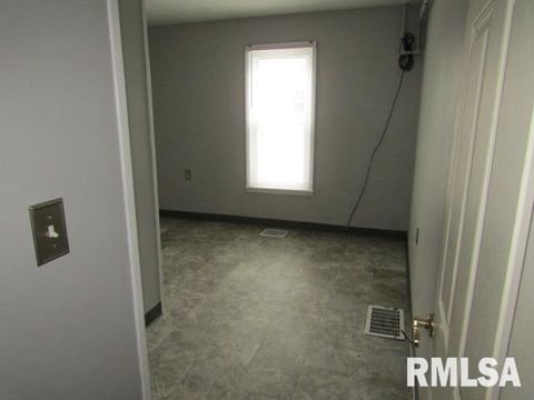 Tiny photo for 602 4TH Street, Rosiclare, IL 62982 (MLS # EB456642)