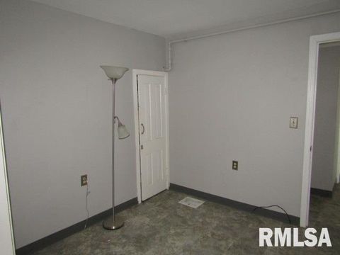 Tiny photo for 602 4TH Street, Rosiclare, IL 62982 (MLS # EB456642)