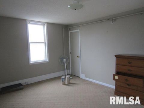 Tiny photo for 602 4TH Street, Rosiclare, IL 62982 (MLS # EB456642)