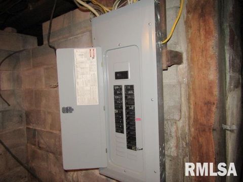 Tiny photo for 602 4TH Street, Rosiclare, IL 62982 (MLS # EB456642)