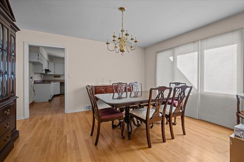 Tiny photo for 36 Winthrop New Road, Sugar Grove, IL 60554 (MLS # 12540332)