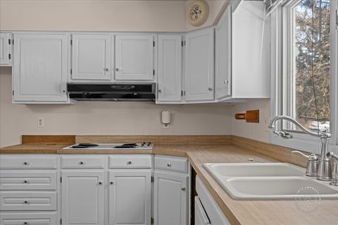 Tiny photo for 36 Winthrop New Road, Sugar Grove, IL 60554 (MLS # 12540332)