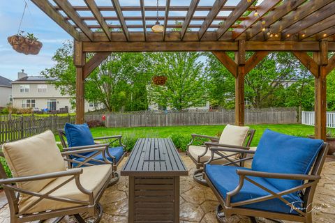 Tiny photo for 725 Delacourte Avenue, Bolingbrook, IL 60490 (MLS # 12445851)