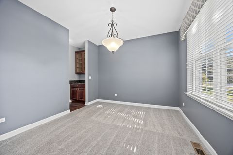Tiny photo for 725 Delacourte Avenue, Bolingbrook, IL 60490 (MLS # 12445851)
