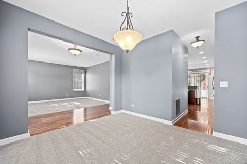 Tiny photo for 725 Delacourte Avenue, Bolingbrook, IL 60490 (MLS # 12445851)