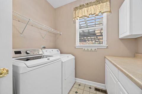 Tiny photo for 725 Delacourte Avenue, Bolingbrook, IL 60490 (MLS # 12445851)
