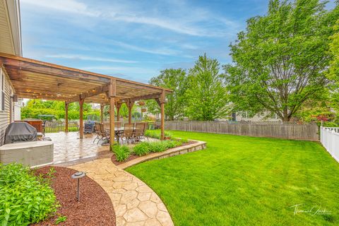 Tiny photo for 725 Delacourte Avenue, Bolingbrook, IL 60490 (MLS # 12445851)