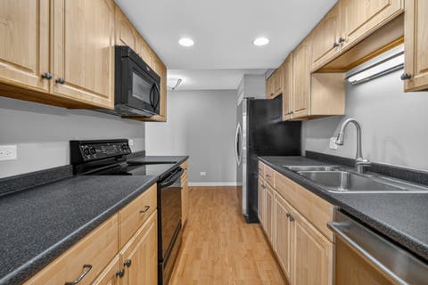Tiny photo for 6340 Americana Drive #1101, Willowbrook, IL 60527 (MLS # 12675977)
