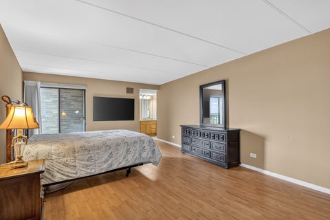 Tiny photo for 6340 Americana Drive #1101, Willowbrook, IL 60527 (MLS # 12675977)
