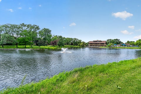 Tiny photo for 6340 Americana Drive #1101, Willowbrook, IL 60527 (MLS # 12675977)
