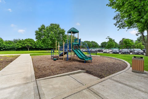 Tiny photo for 6340 Americana Drive #1101, Willowbrook, IL 60527 (MLS # 12675977)