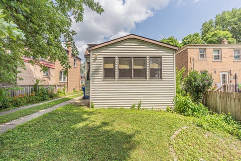 Tiny photo for 9932 S Maplewood Avenue, Chicago, IL 60655 (MLS # 12651026)