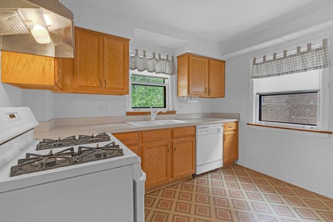 Tiny photo for 9932 S Maplewood Avenue, Chicago, IL 60655 (MLS # 12651026)