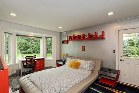 Tiny photo for 1122 S Estate Lane, Lake Forest, IL 60045 (MLS # 12471616)