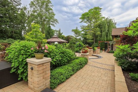 Tiny photo for 1122 S Estate Lane, Lake Forest, IL 60045 (MLS # 12471616)