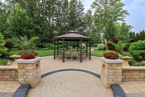 Tiny photo for 1122 S Estate Lane, Lake Forest, IL 60045 (MLS # 12471616)