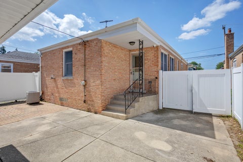Tiny photo for 11413 S Saint Louis Avenue, Chicago, IL 60655 (MLS # 12753687)