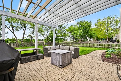 Tiny photo for 2070 Holt Lane, South Elgin, IL 60177 (MLS # 12648680)