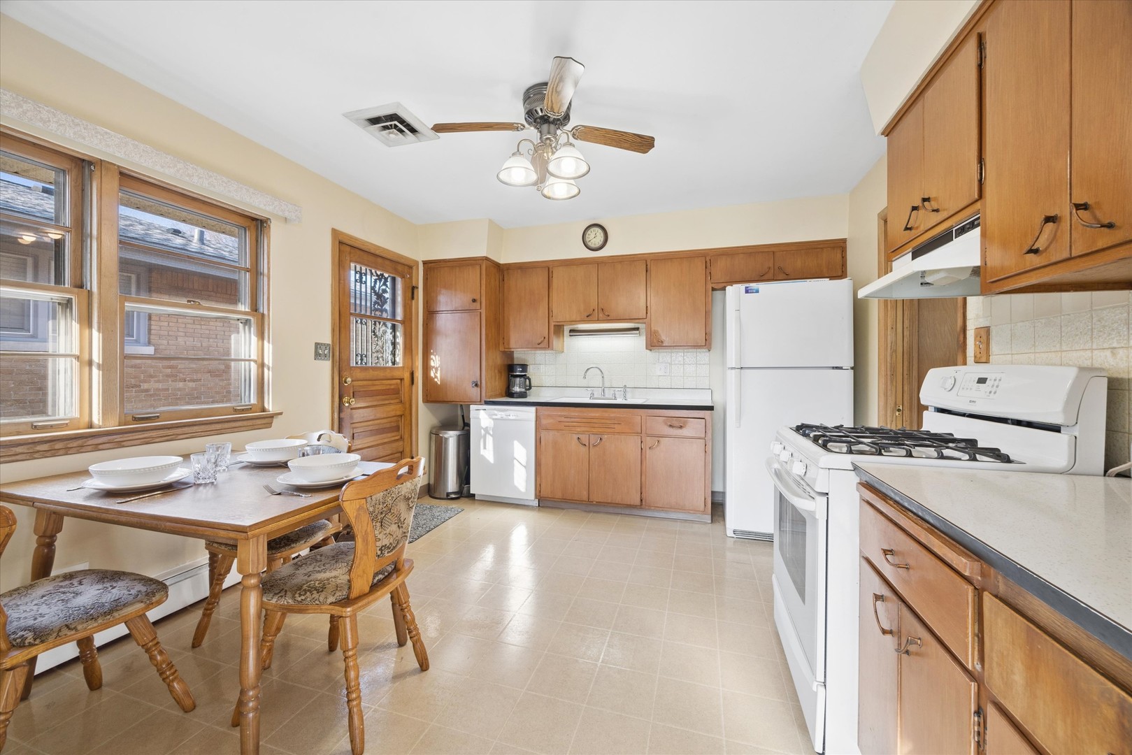 942 Sherwood Road