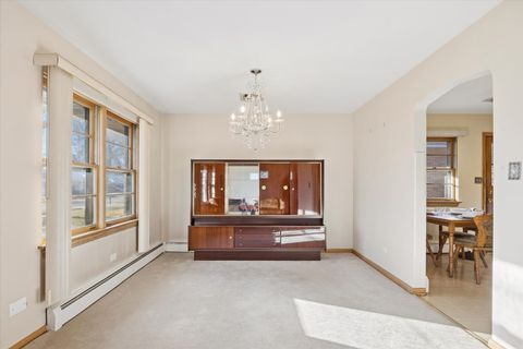 Tiny photo for 942 Sherwood Road, La Grange Park, IL 60526 (MLS # 12590799)