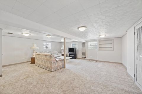 Tiny photo for 942 Sherwood Road, La Grange Park, IL 60526 (MLS # 12590799)