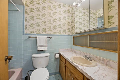 Tiny photo for 942 Sherwood Road, La Grange Park, IL 60526 (MLS # 12590799)