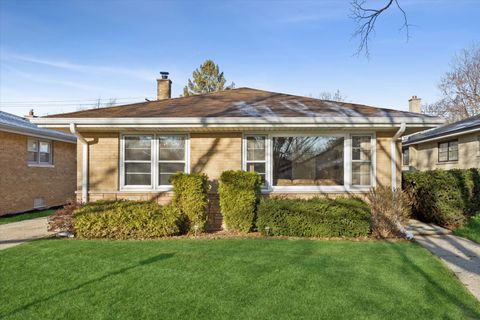 Tiny photo for 942 Sherwood Road, La Grange Park, IL 60526 (MLS # 12590799)