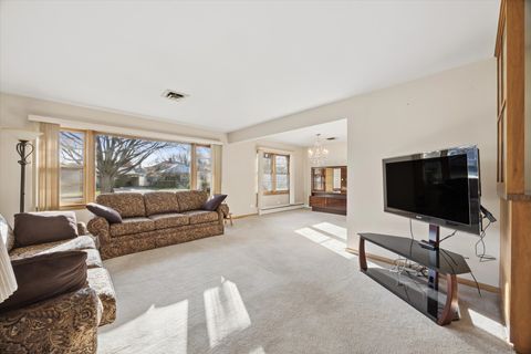 Tiny photo for 942 Sherwood Road, La Grange Park, IL 60526 (MLS # 12590799)