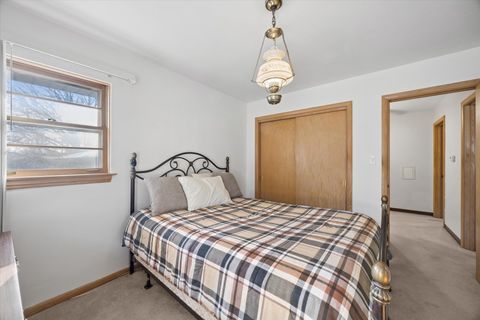 Tiny photo for 942 Sherwood Road, La Grange Park, IL 60526 (MLS # 12590799)