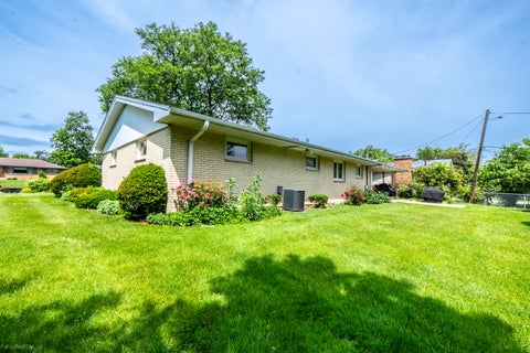 Tiny photo for 835 Scott Drive, Elgin, IL 60123 (MLS # 12679296)