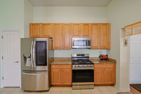Tiny photo for 1739 Tudor Lane #308, Northbrook, IL 60062 (MLS # 12788722)