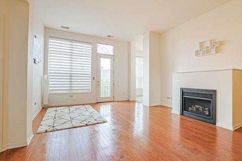 Tiny photo for 1739 Tudor Lane #308, Northbrook, IL 60062 (MLS # 12788722)