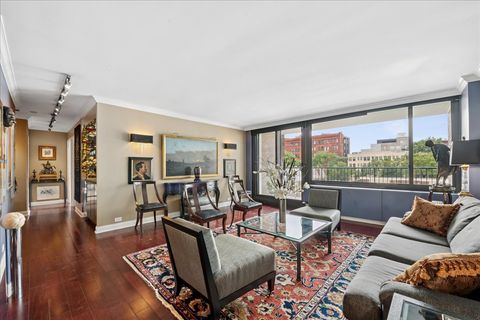 Tiny photo for 1555 N Sandburg Terrace #305K, Chicago, IL 60610 (MLS # 12458052)