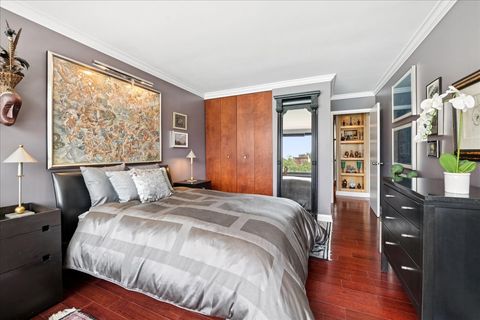 Tiny photo for 1555 N Sandburg Terrace #305K, Chicago, IL 60610 (MLS # 12458052)