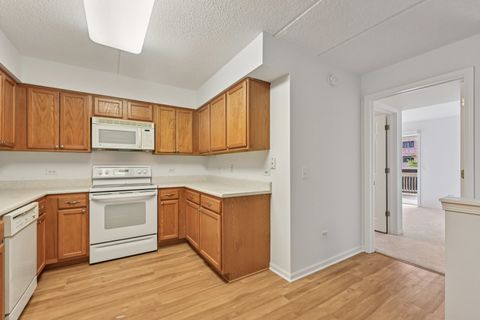 Tiny photo for 435 William Street #205, River Forest, IL 60305 (MLS # 12479434)