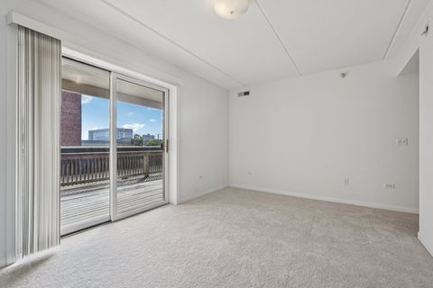 Tiny photo for 435 William Street #205, River Forest, IL 60305 (MLS # 12479434)