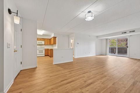 Tiny photo for 435 William Street #205, River Forest, IL 60305 (MLS # 12479434)