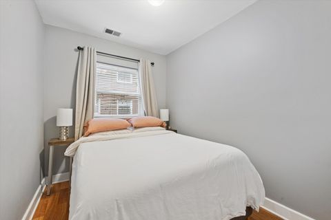 Tiny photo for 3456 N JANSSEN Avenue #G1, Chicago, IL 60657 (MLS # 12618638)