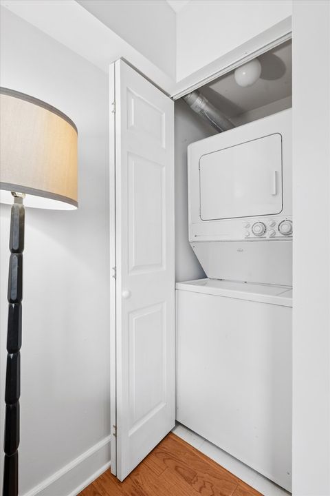 Tiny photo for 3456 N JANSSEN Avenue #G1, Chicago, IL 60657 (MLS # 12618638)