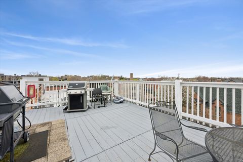 Tiny photo for 3456 N JANSSEN Avenue #G1, Chicago, IL 60657 (MLS # 12618638)