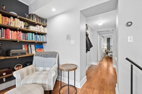 Tiny photo for 3456 N JANSSEN Avenue #G1, Chicago, IL 60657 (MLS # 12618638)