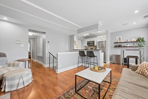 Tiny photo for 3456 N JANSSEN Avenue #G1, Chicago, IL 60657 (MLS # 12618638)