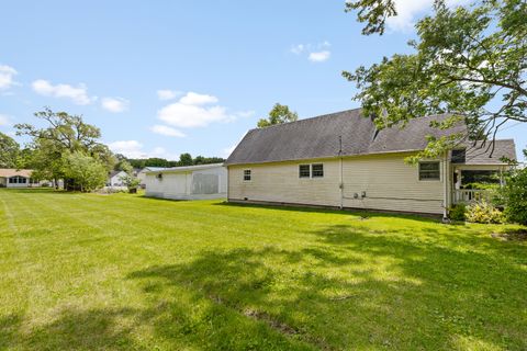 Tiny photo for 205 N Park Street, Milford, IL 60953 (MLS # 12656663)