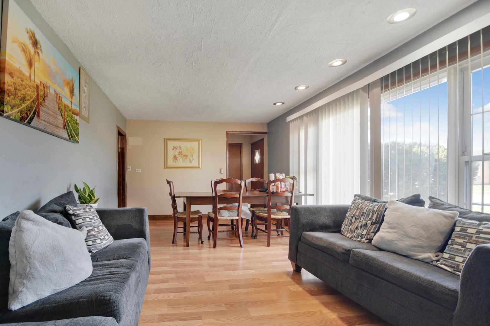 3801 W 84th Place