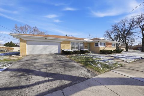 Tiny photo for 16712 Elm Street, South Holland, IL 60473 (MLS # 12590475)