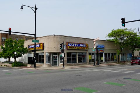 2001 W Howard Street Chicago IL 60645